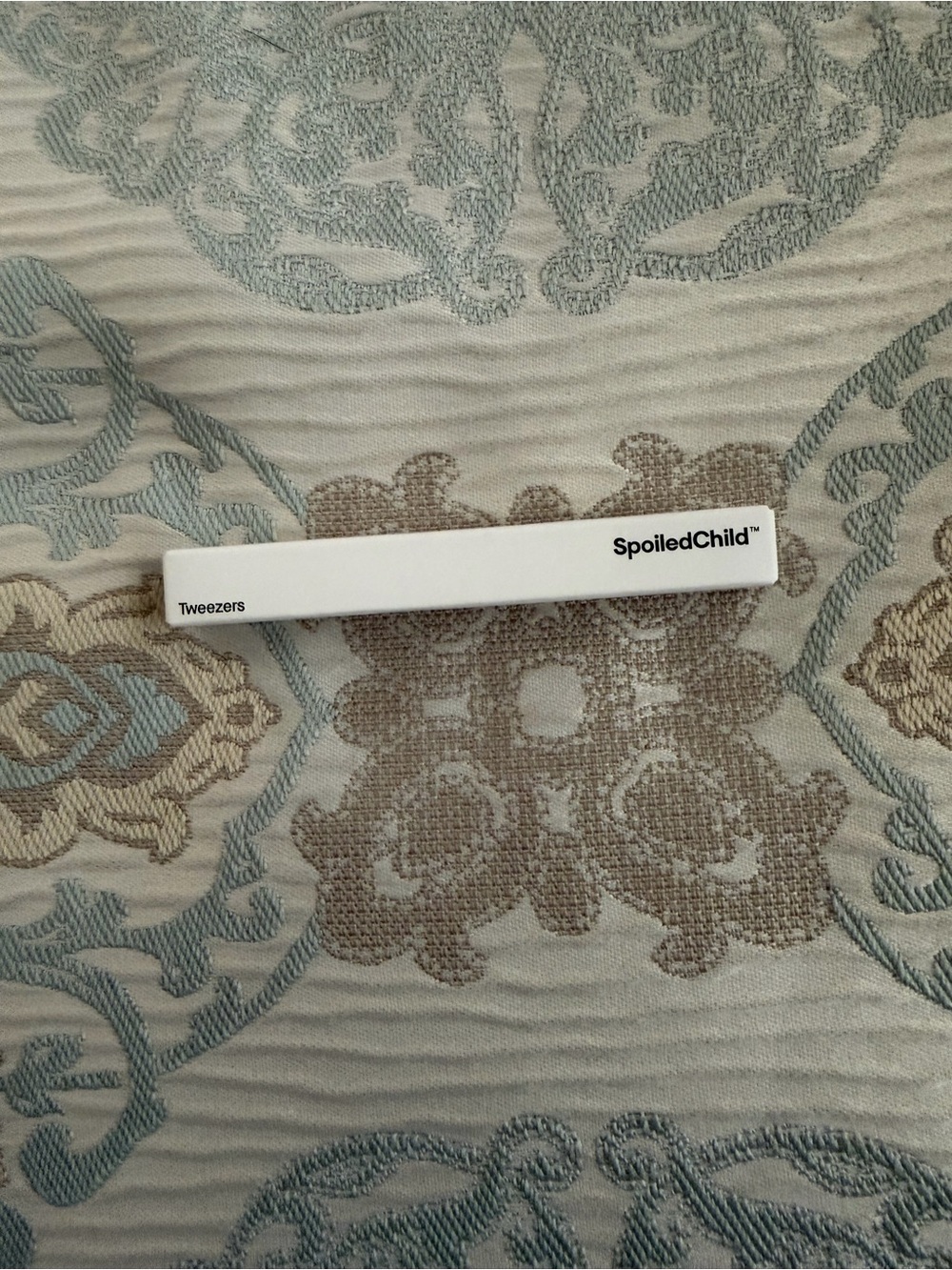 SpoiledChild White Tweezers - Precision Eyebrow Tweezer